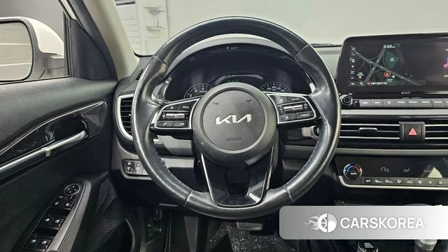 Kia Seltos 2021 Белый из Кореи, фото 4