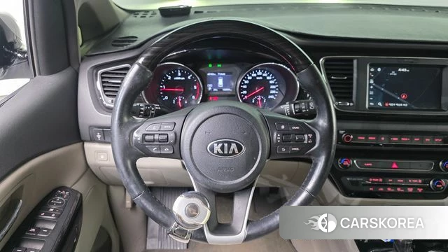 Kia The New Carnival 2018 Серебряный из Кореи, фото 4