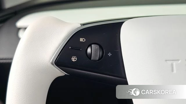 Tesla Model Y 2025 Белый из Кореи, фото 4