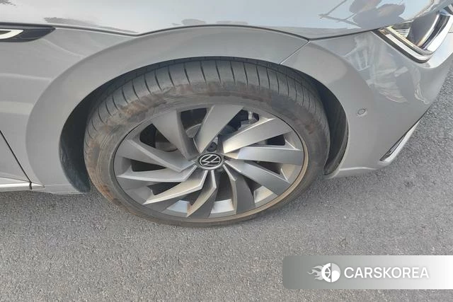 Volkswagen CC 2025 Темно-серый из Китая, фото 4