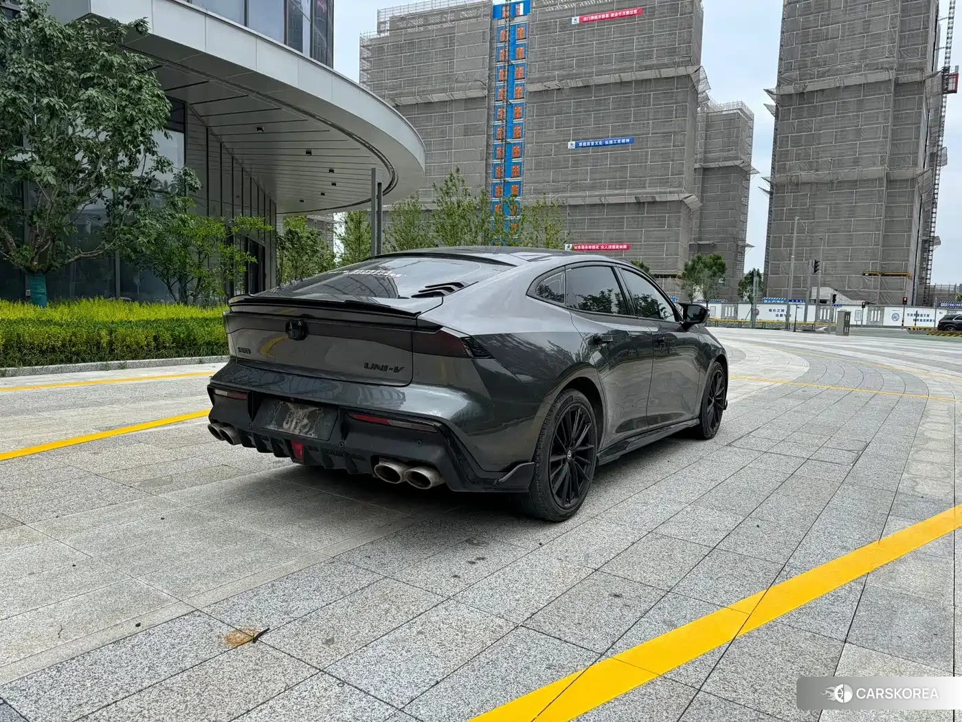 Chang'an UNI-V 2024 Silver/gray из Китая, фото 4