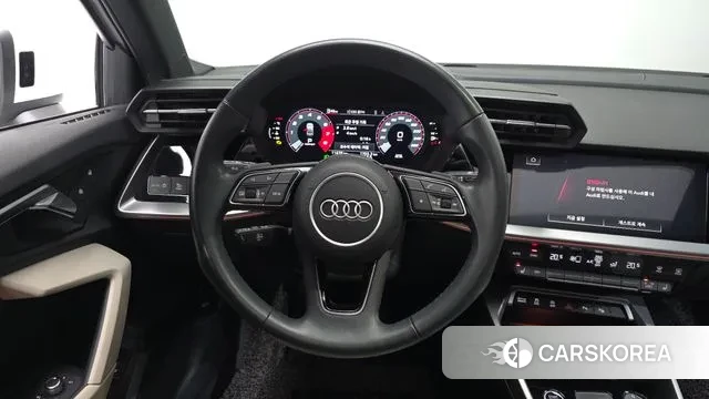 Audi A3 (8Y) 2023 Белый из Кореи, фото 4