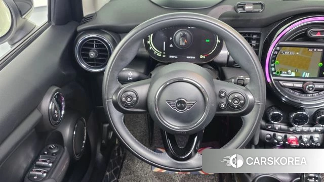 Mini Cooper 2021 Жемчужный цвет из Кореи, фото 4