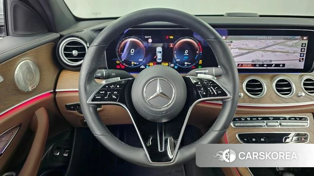 Mercedes-Benz E-Class W213 2021 Серебряный из Кореи, фото 4