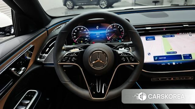 Mercedes-Benz E-Class W214 2025 Белый из Кореи, фото 4