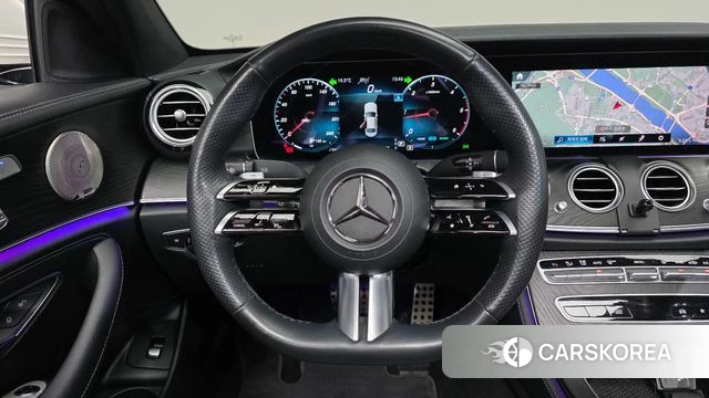 Mercedes-Benz E-Class W213 2023 Белый из Кореи, фото 4