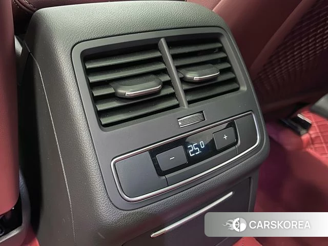Audi A4L 2024 Белый из Китая, фото 4