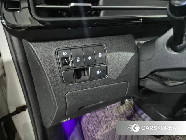 Hyundai Staria 2021 Белый из Кореи, фото 4
