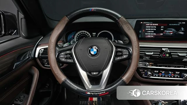 BMW 5 Series (G30) 2018 Черный из Кореи, фото 4