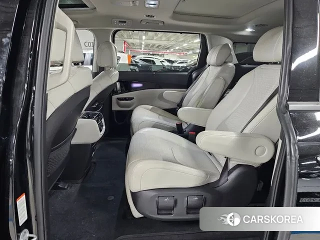 Kia Carnival 4th generation 2023 Черный из Кореи, фото 4