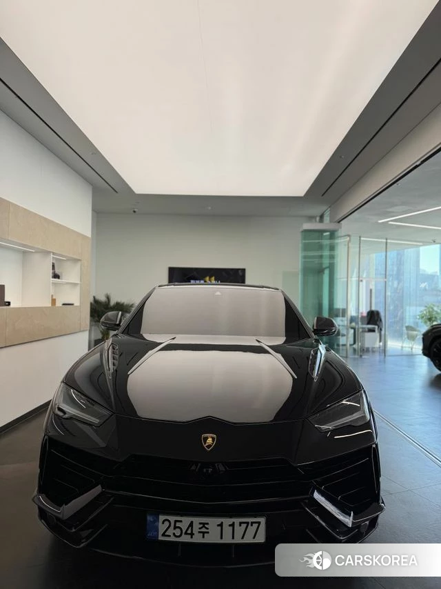 Lamborghini Urus 2024 Черный из Кореи, фото 4