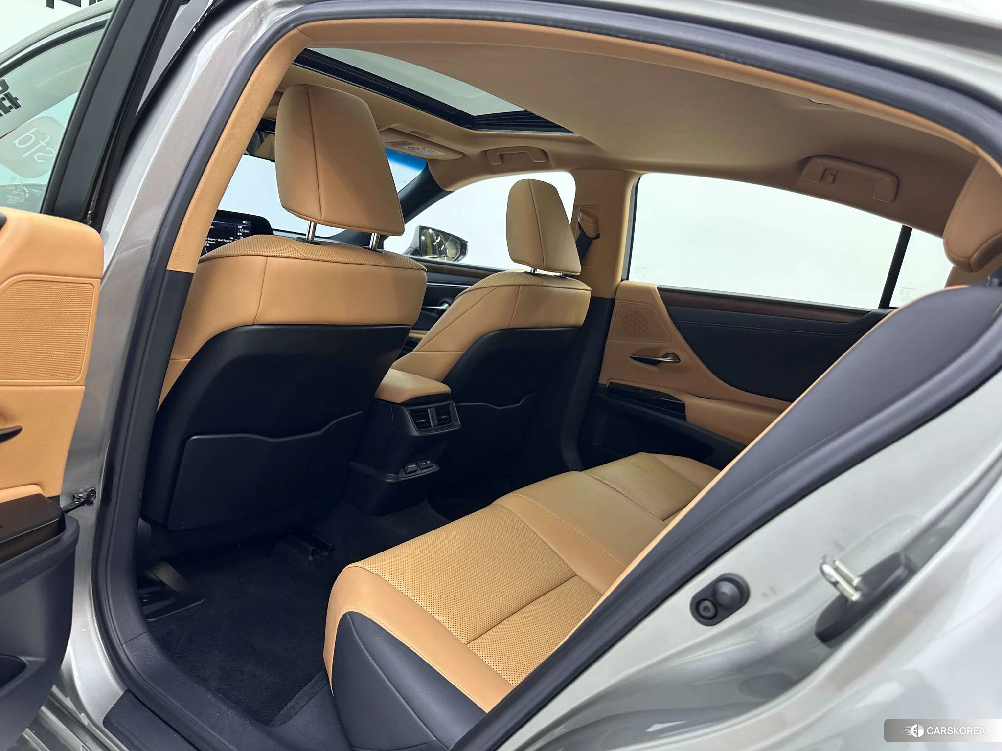 Lexus ES 2021 Шампань из Китая, фото 4