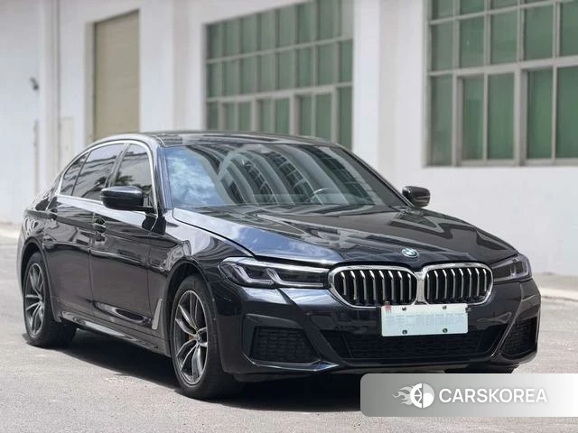 BMW 5 series PHEV 2021 Черный из Китая, фото 4
