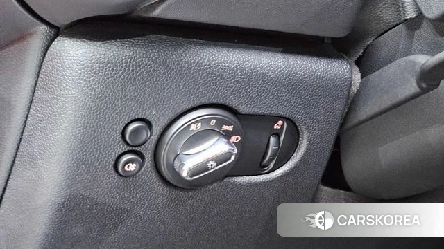 Mini Cooper 2023 Красный из Кореи, фото 4