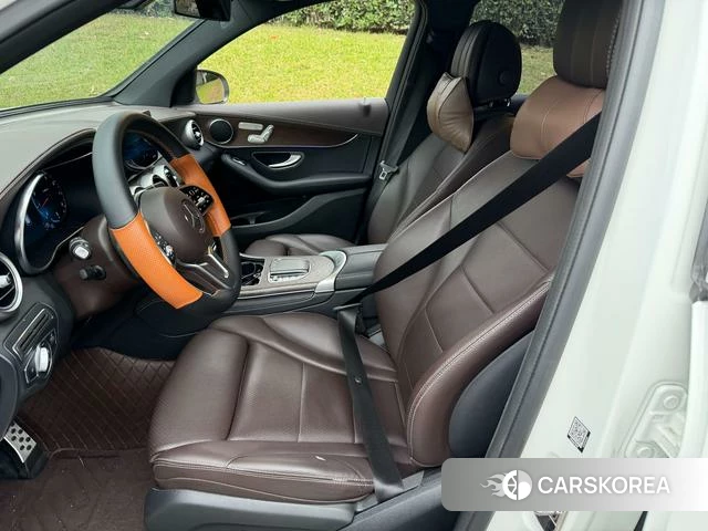 Mercedes-Benz GLC 2021 Белый из Китая, фото 4