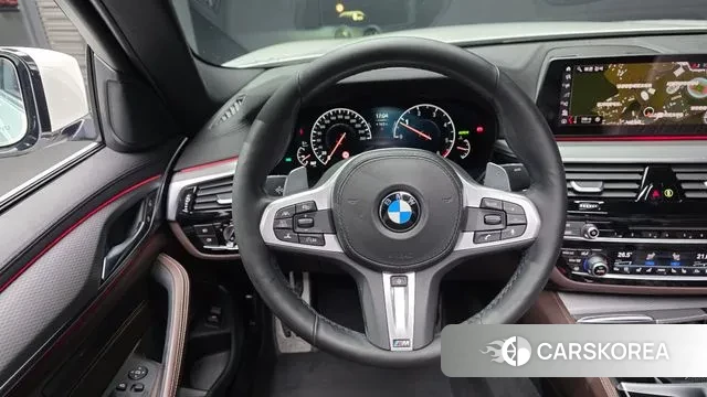 BMW 5 Series (G30) id 3275193 из Кореи 4