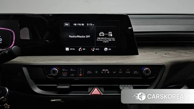 Kia K8 2023 Серебристо-серый из Кореи, фото 4