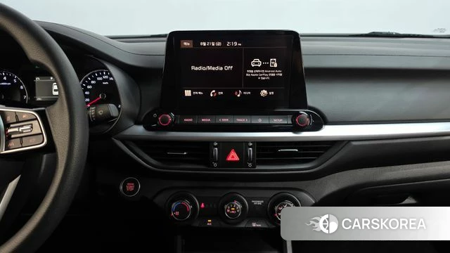Kia The New K3 2nd generation 2023 Белый из Кореи, фото 4