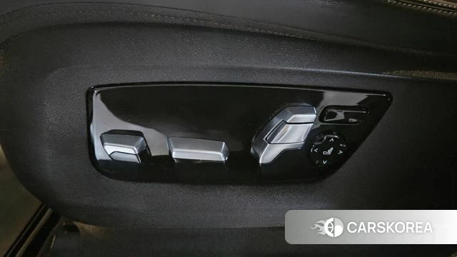 BMW 6 Series GT (G32) 2023 Белый из Кореи, фото 4