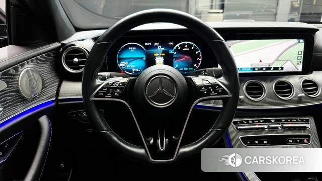 Mercedes-Benz E-Class W213 2022 Черный из Кореи, фото 4