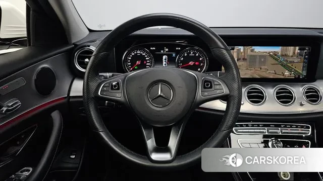 Mercedes-Benz E-Class W213 2018 Белый из Кореи, фото 4