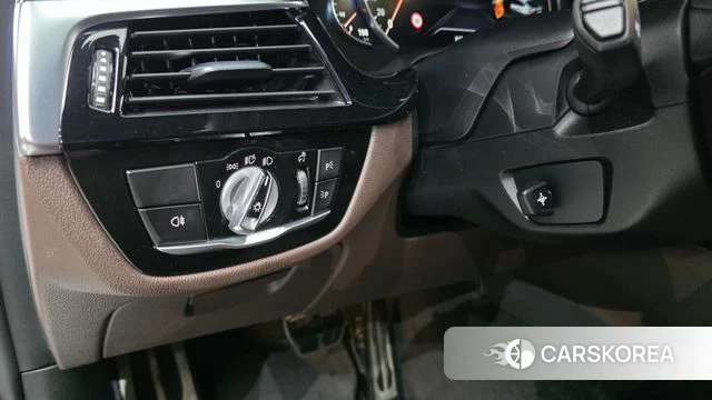 BMW 6 Series GT (G32) 2018 Белый из Кореи, фото 4
