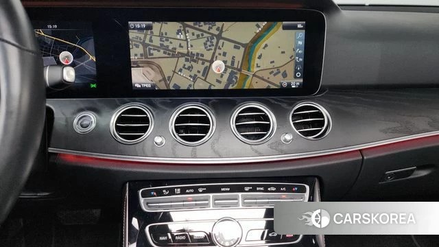 Mercedes-Benz E-Class W213 2019 Белый из Кореи, фото 4