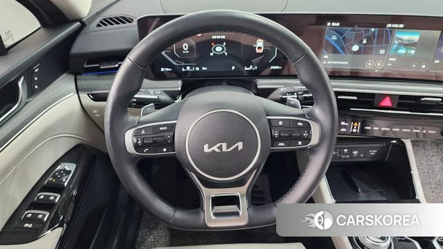 Kia The New K5 3rd generation 2023 Серебряный из Кореи, фото 4