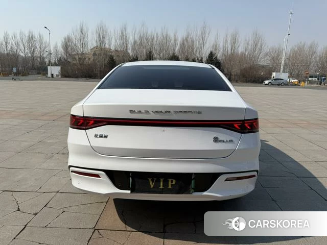 BYD Qin PLUS DM 2024 Белый из Китая, фото 4