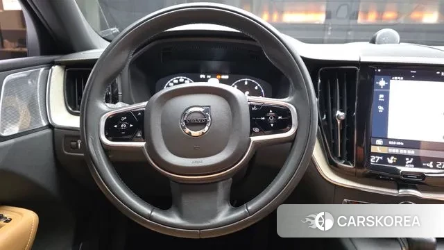 Volvo XC60 second Generation 2019 Белый из Кореи, фото 4