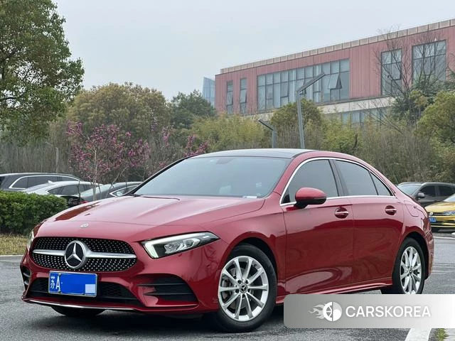 Mercedes-Benz Class A 2022 Красный из Китая, фото 4