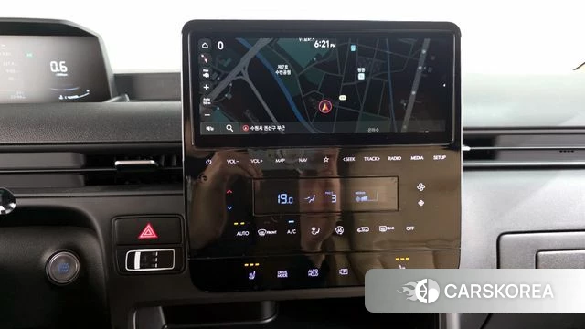 Hyundai Staria 2023 Белый из Кореи, фото 4