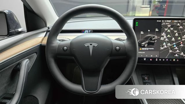 Tesla Model Y 2023 Черный из Кореи, фото 4