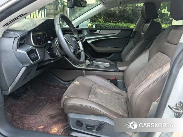 Audi A7L 2023 Белый из Китая, фото 4