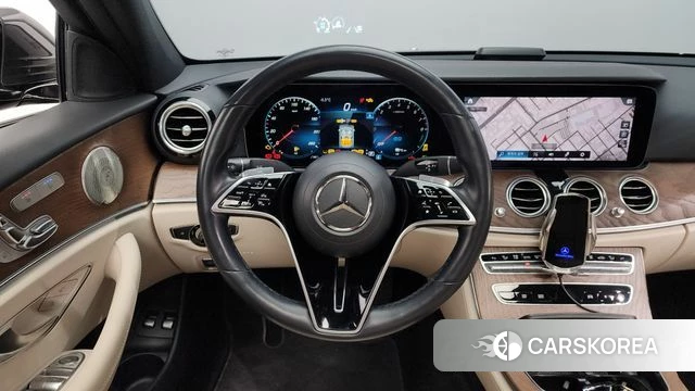 Mercedes-Benz E-Class W213 2021 Серый из Кореи, фото 4