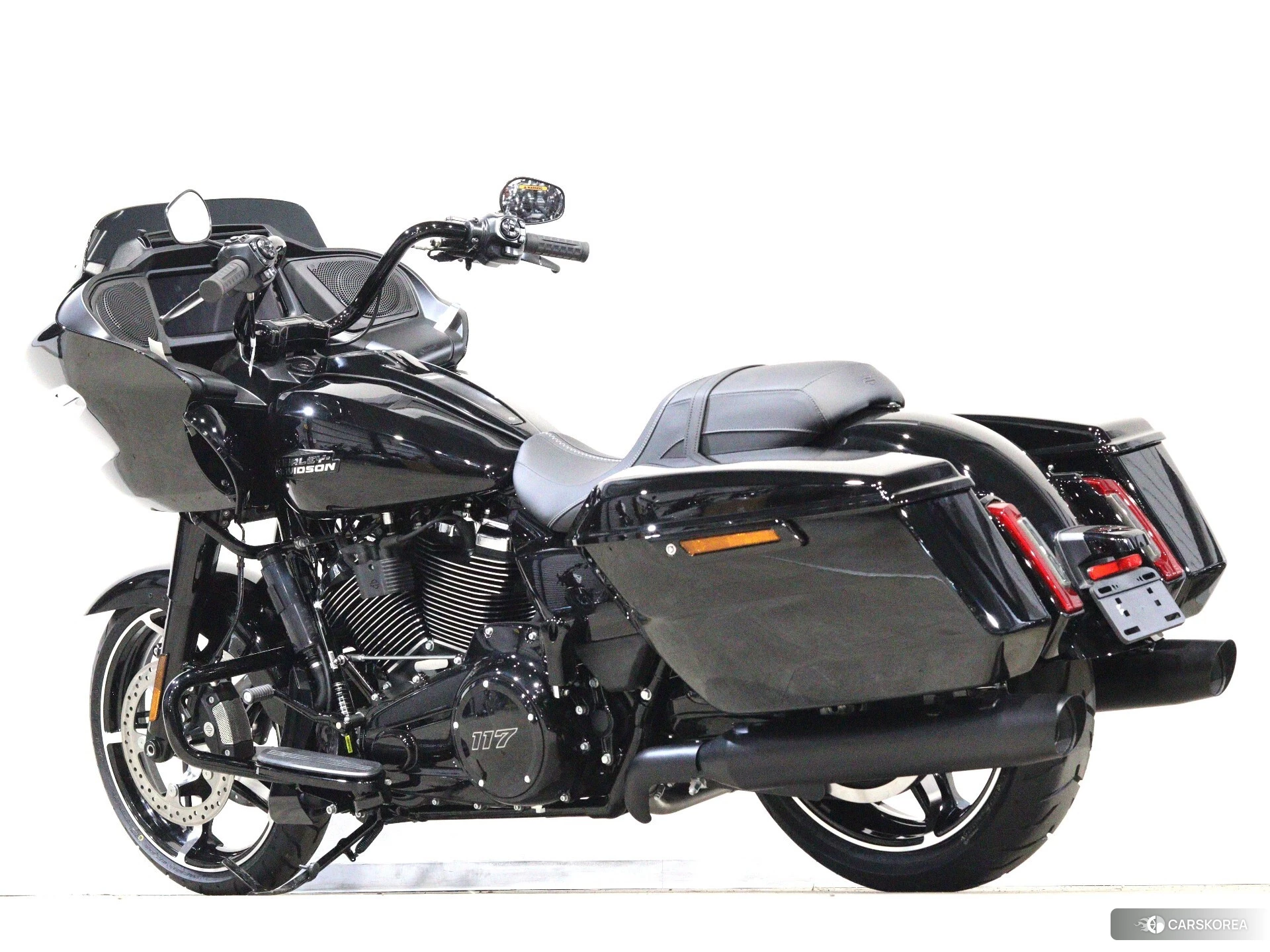 Harley-Davidson Road Glide FLTRX 1980 2025 из Японии, фото 3
