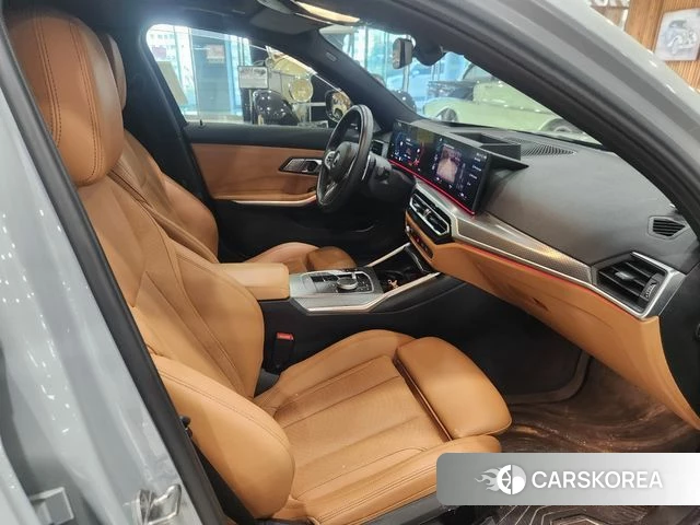 BMW 3 Series (G20) 2023 Цвет галактики из Кореи, фото 4