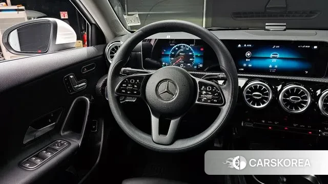 Mercedes-Benz A-Class W177 2020 Белый из Кореи, фото 4