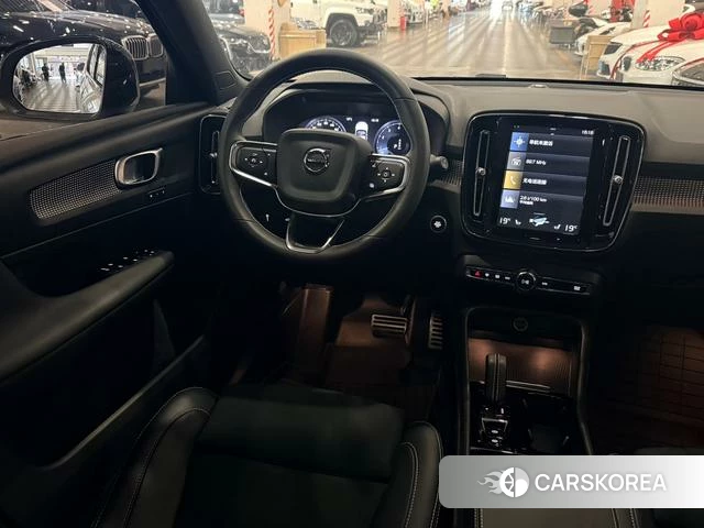 Volvo XC40 2021 Белый из Китая, фото 4