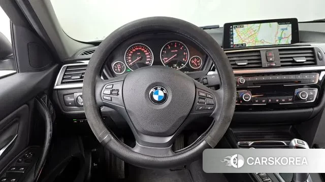 BMW 3 Series (F30) 2018 Белый из Кореи, фото 4