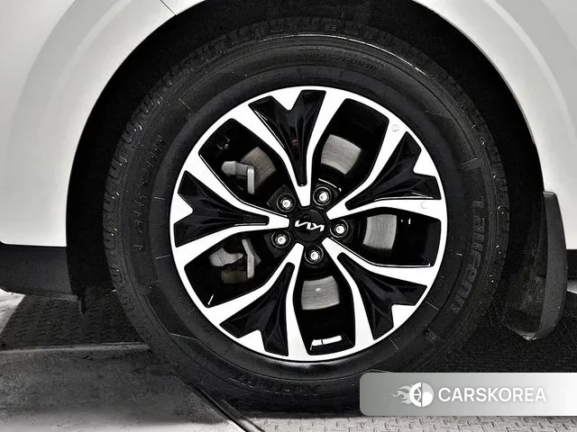 Kia Carnival 4th generation 2023 Белый из Кореи, фото 4