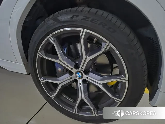 BMW X6 (G06) 2023 Белый из Кореи, фото 4