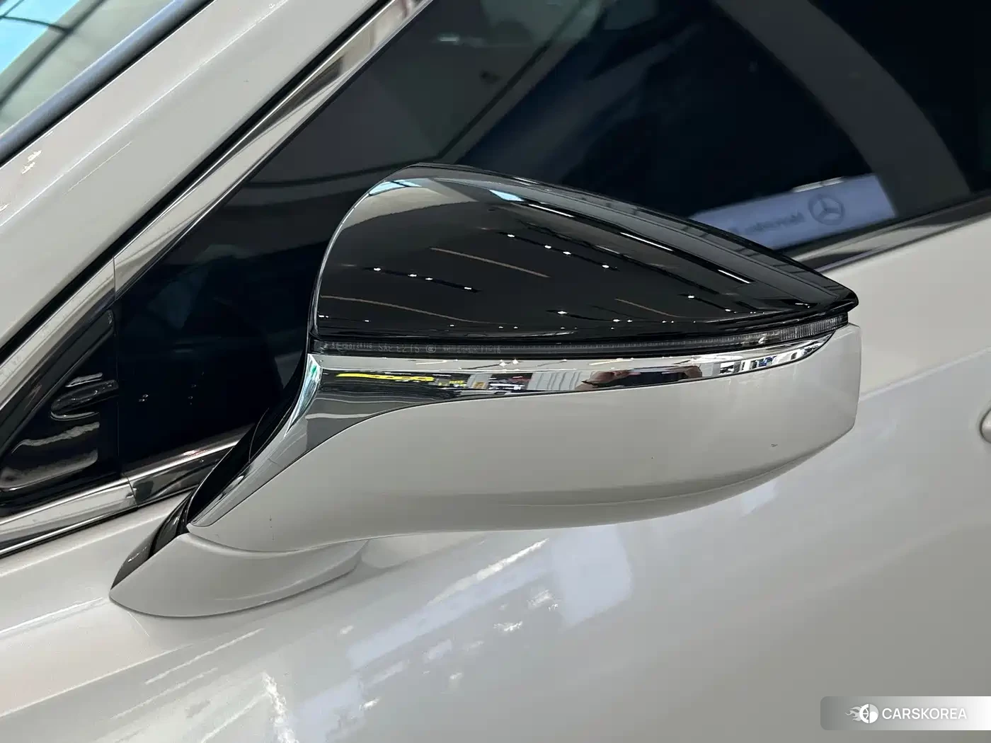 Lexus ES 2024 Белый из Китая, фото 4