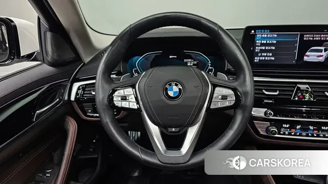 BMW 5 Series (G30) 2021 Белый из Кореи, фото 4