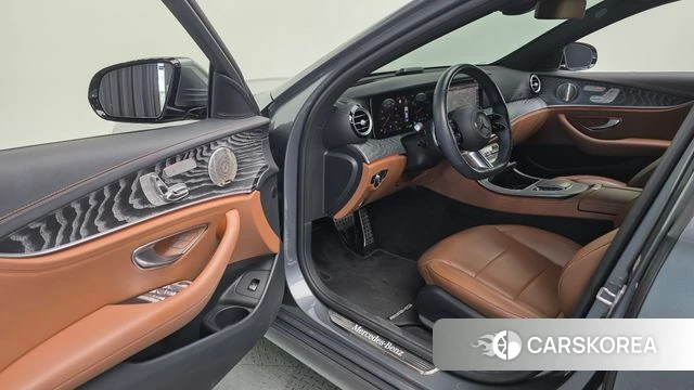 Mercedes-Benz E-Class W213 2021 Серый из Кореи, фото 4