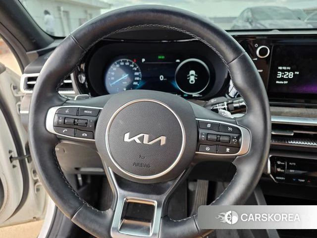 Kia K5 3rd generation 2023 Белый из Кореи, фото 4