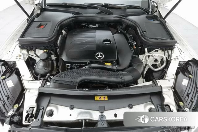 Mercedes-Benz GLC 2022 Белый из Китая, фото 4