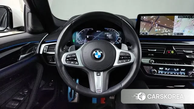 BMW 5 Series (G30) 2021 Белый из Кореи, фото 4