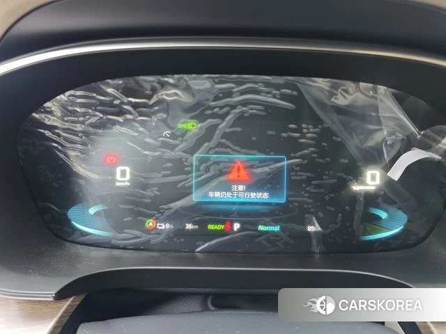 Roewe iMAX8 EV 2026 Белый из Китая, фото 4