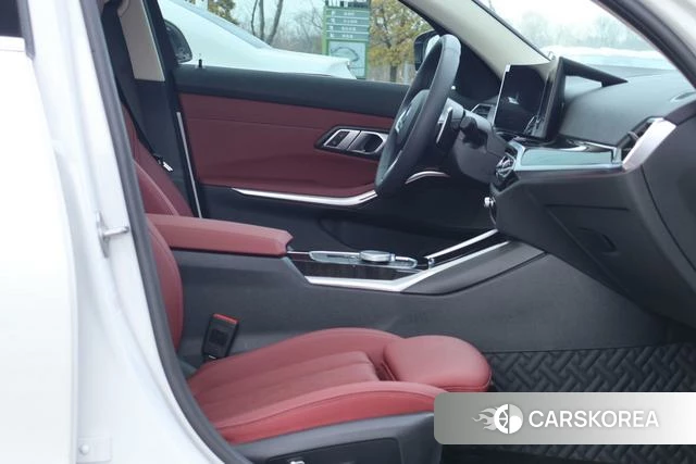 BMW 3 series 2024 Белый из Китая, фото 4